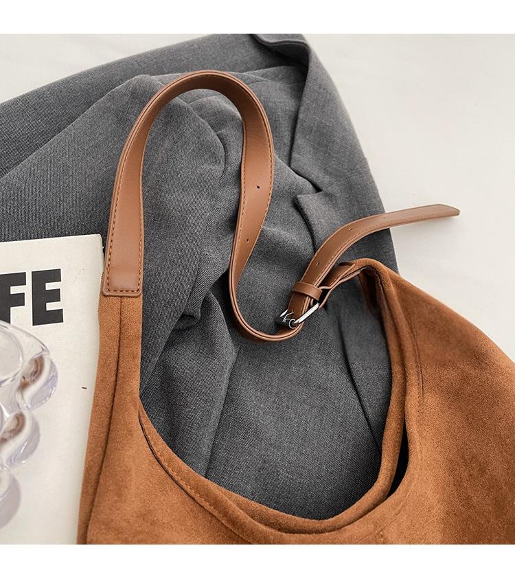 New suede bucket bag for autumn and winter, large capacity, one-shoulder underarm tote bag