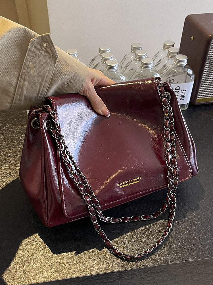 The new lady's senior autumn and winter chain crossbody bag