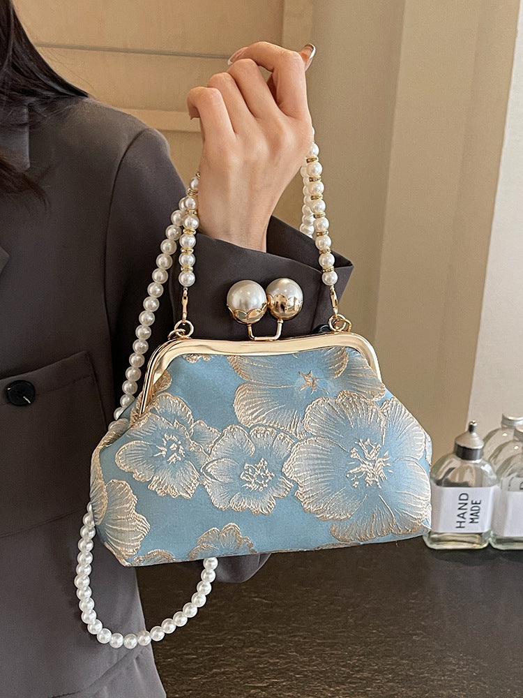 Chinese style embroidered women's bag