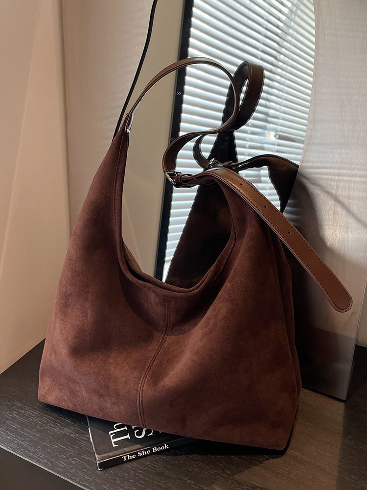 New suede bucket bag for autumn and winter, large capacity, one-shoulder underarm tote bag