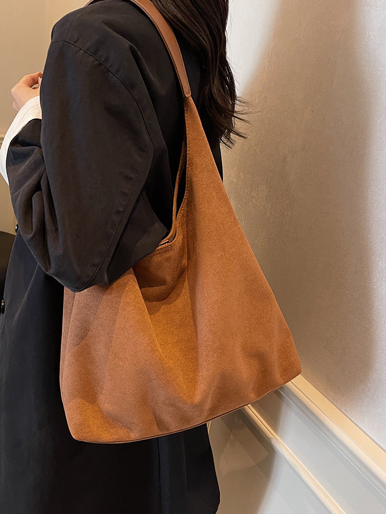 New autumn and winter popular large capacity shoulder bag popular bucket bag