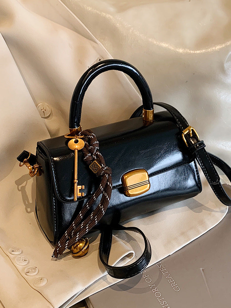 New autumn and winter versatile crossbody bag fashionable small square handbag trend