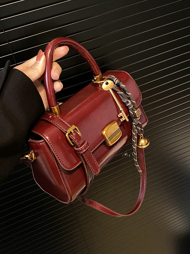 New autumn and winter versatile crossbody bag fashionable small square handbag trend