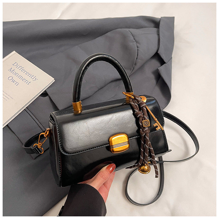 New autumn and winter versatile crossbody bag fashionable small square handbag trend