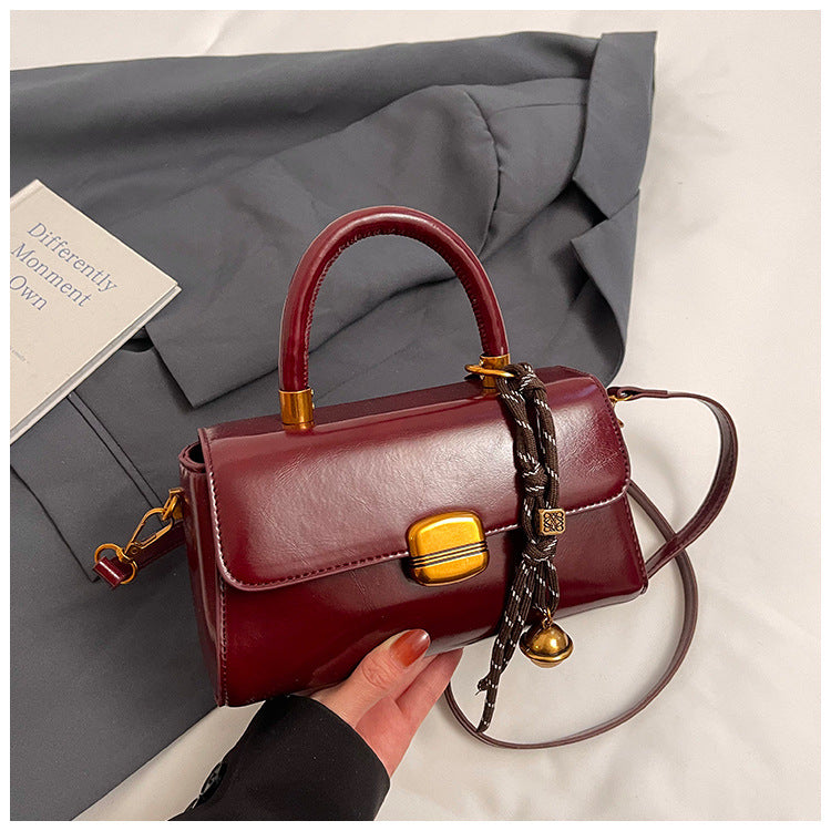 New autumn and winter versatile crossbody bag fashionable small square handbag trend