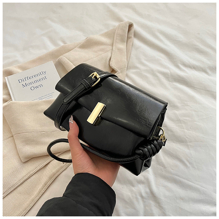 Small square bag autumn and winter high-end commuting baguette underarm bag