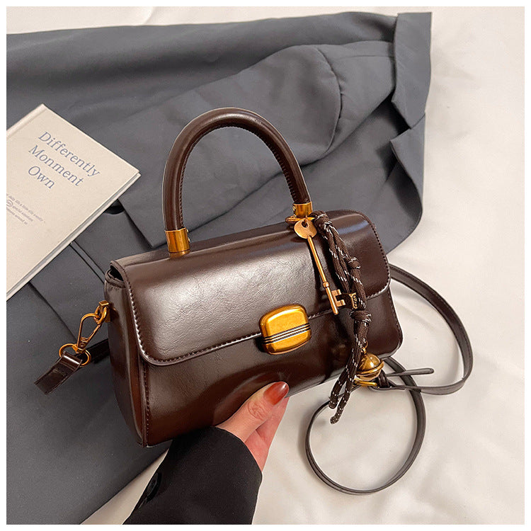 New autumn and winter versatile crossbody bag fashionable small square handbag trend